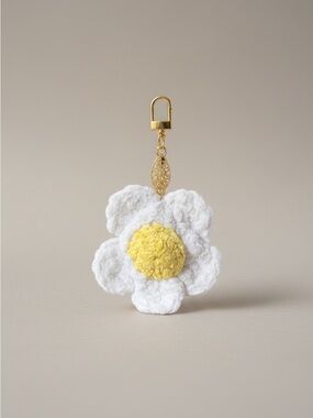 Handmade Crochet Daisy Bag Charm - Plush White & Yellow Flower